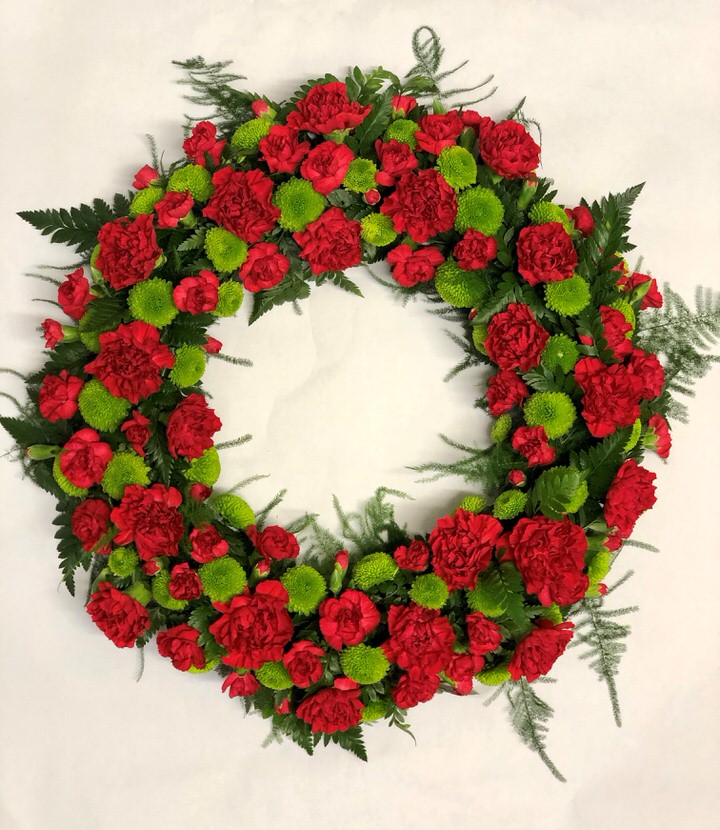 Classic Wreath - Red and Green Large